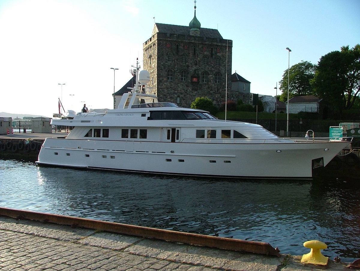 viking legacy yacht
